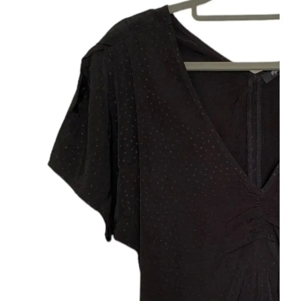 Madewell neckline back
